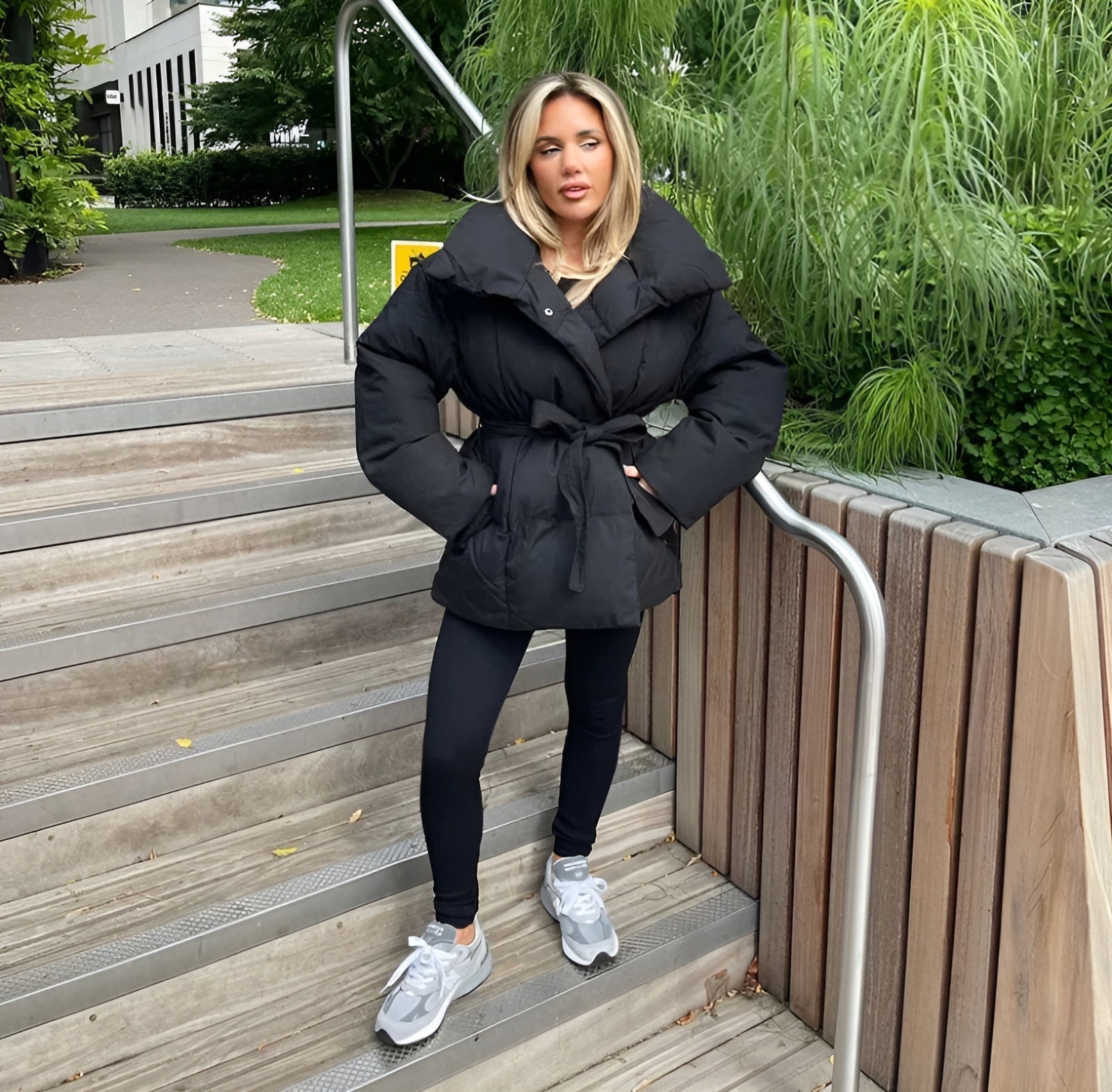 Montelle | Steppjacke mit Gürtel und Reißverschluss