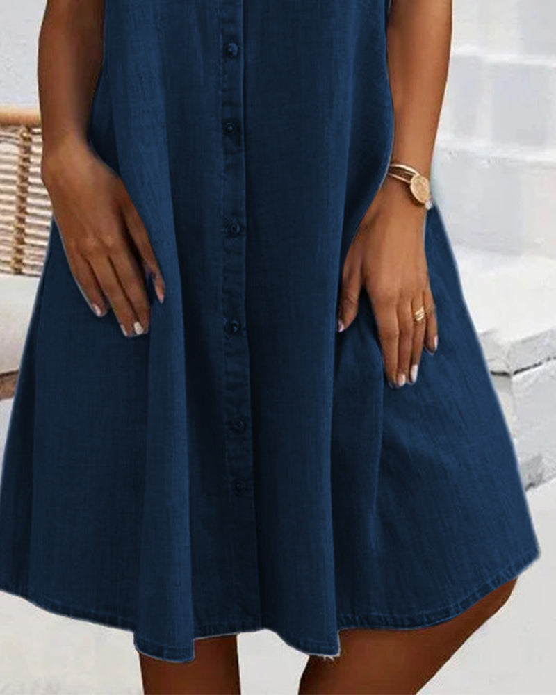 BELLA | Robe élégante à col avec boutons sur le devant et couverture ventre  