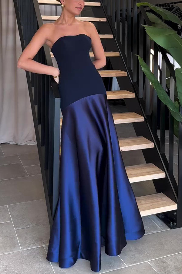 Luxuriöses, trägerloses Maxikleid aus Satin