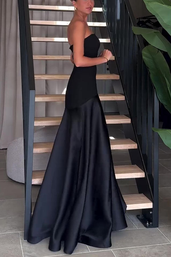 Luxuriöses, trägerloses Maxikleid aus Satin