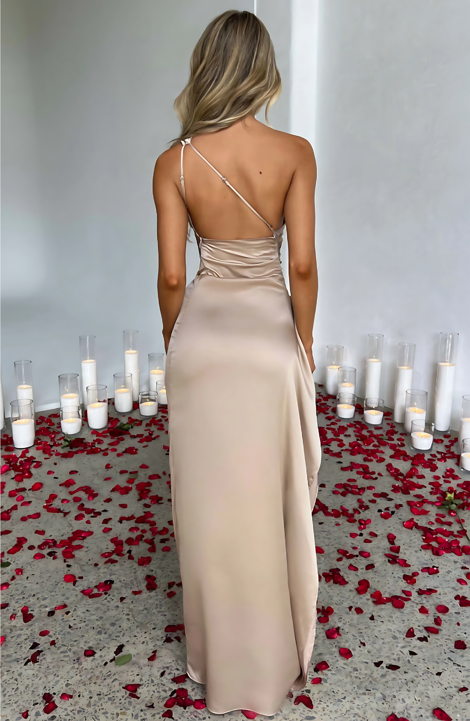Solana Satin Elegance Maxikleid