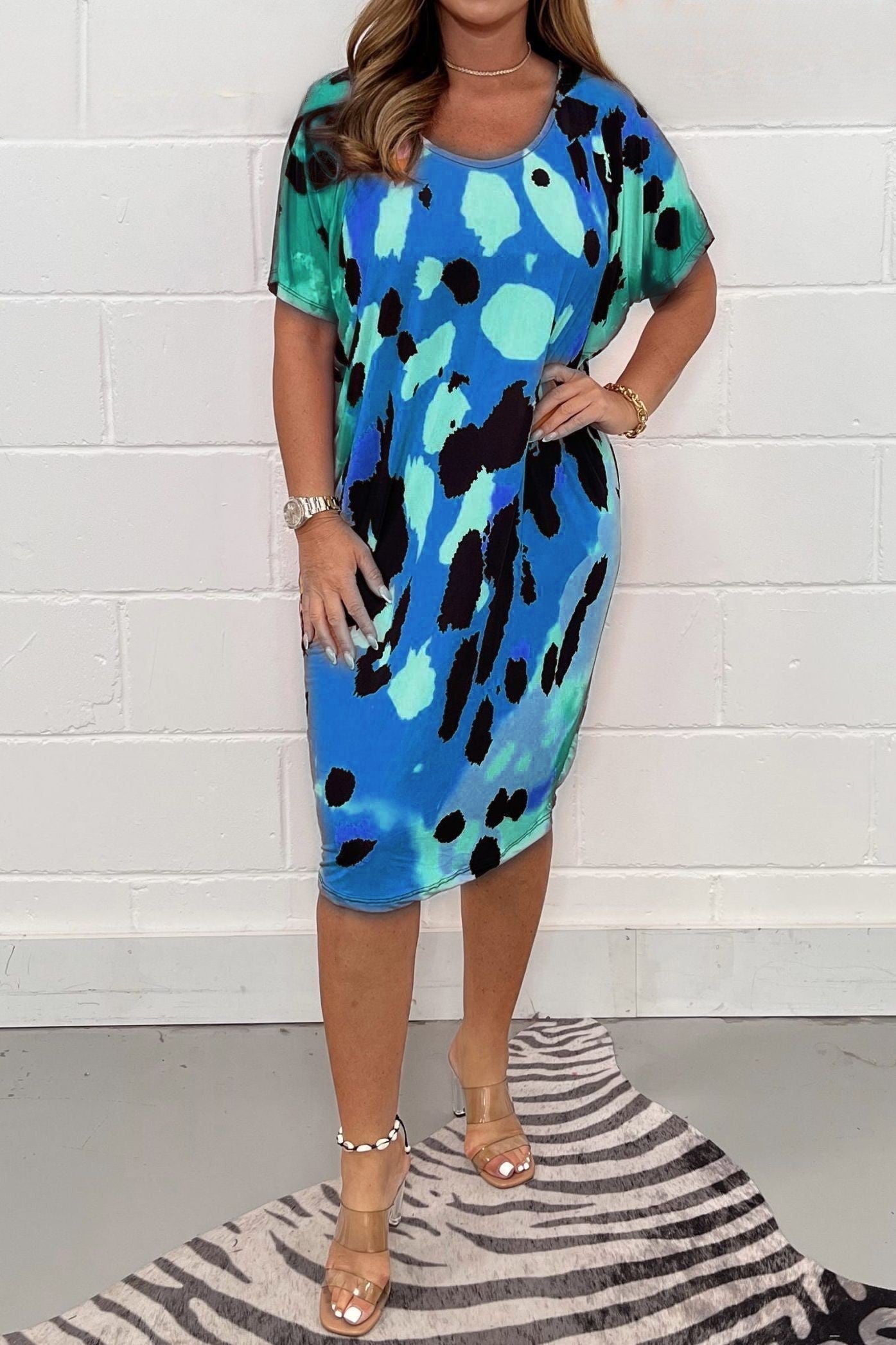 ANNE | Robe d’été fluide élégante avec couverture ventre  