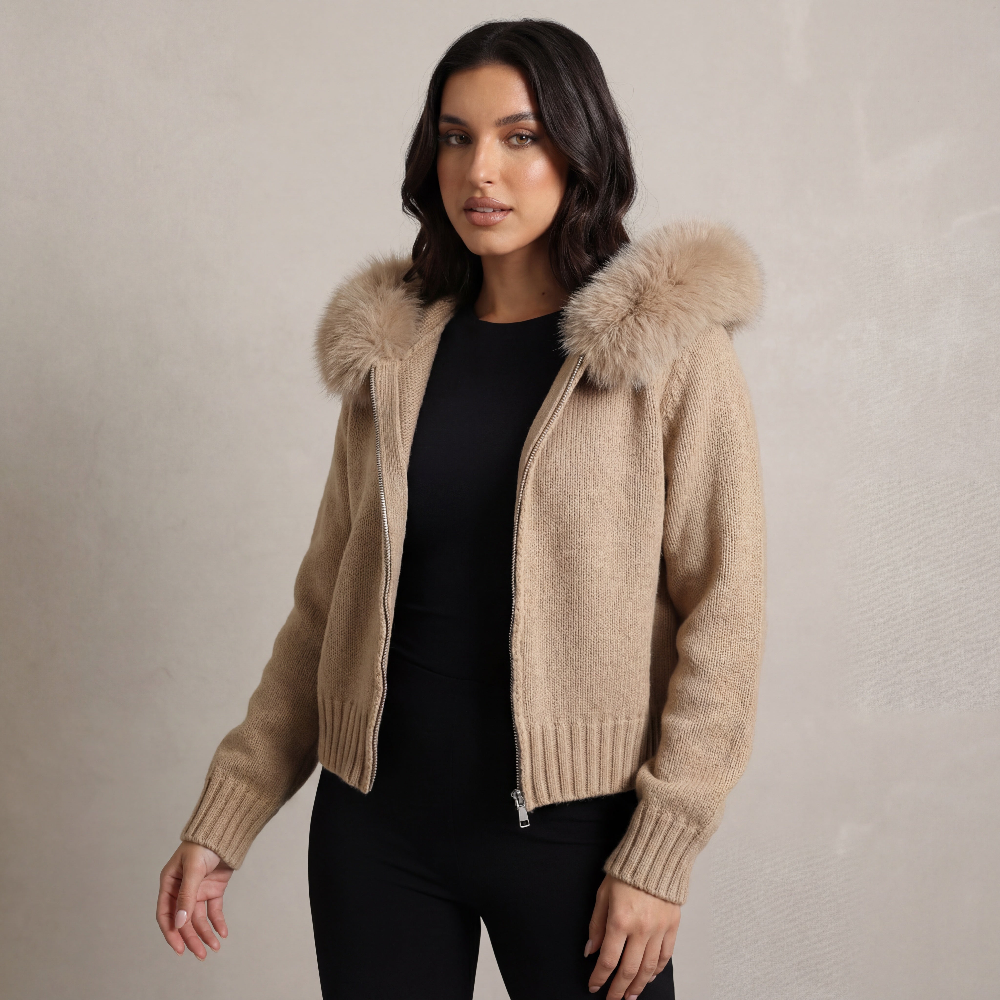 Orivienne | Schicke Strickjacke aus Kunstpelz