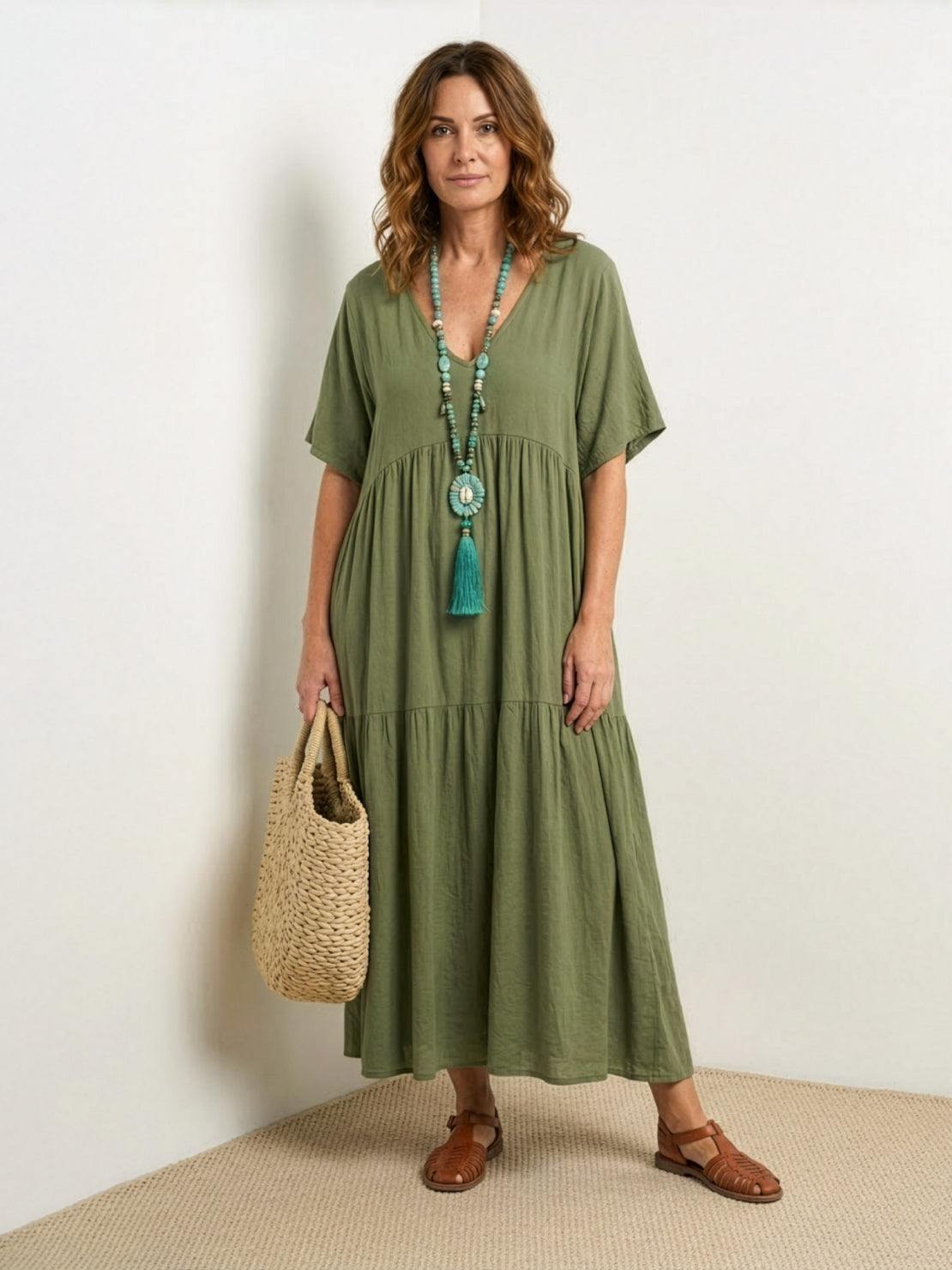 AMBER | ROBE MAXI À NIVEAUX ÉLÉGANTE AVEC COUVERTURE DU VENTRE