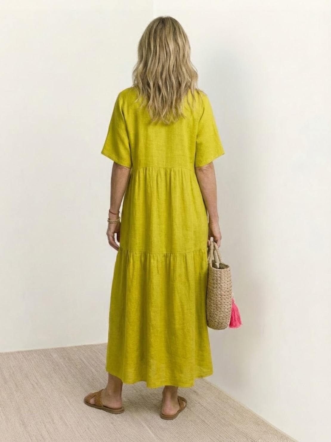 AMBER | ROBE MAXI À NIVEAUX ÉLÉGANTE AVEC COUVERTURE DU VENTRE