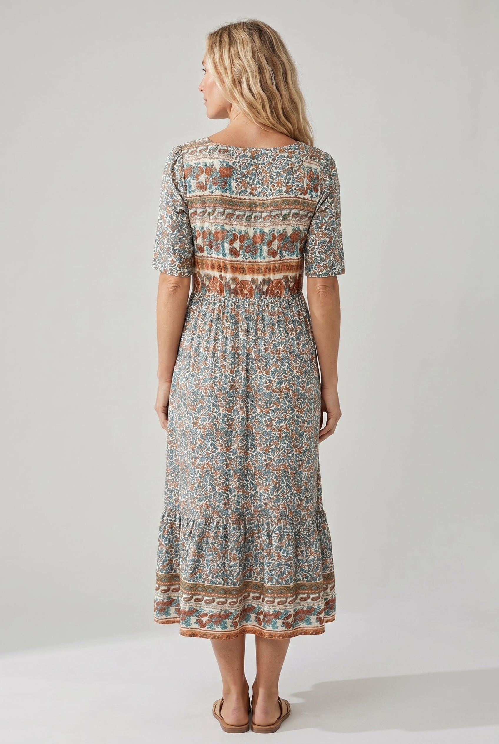 MARIA | Robe midi imprimée bohème avec couverture ventre élégante  